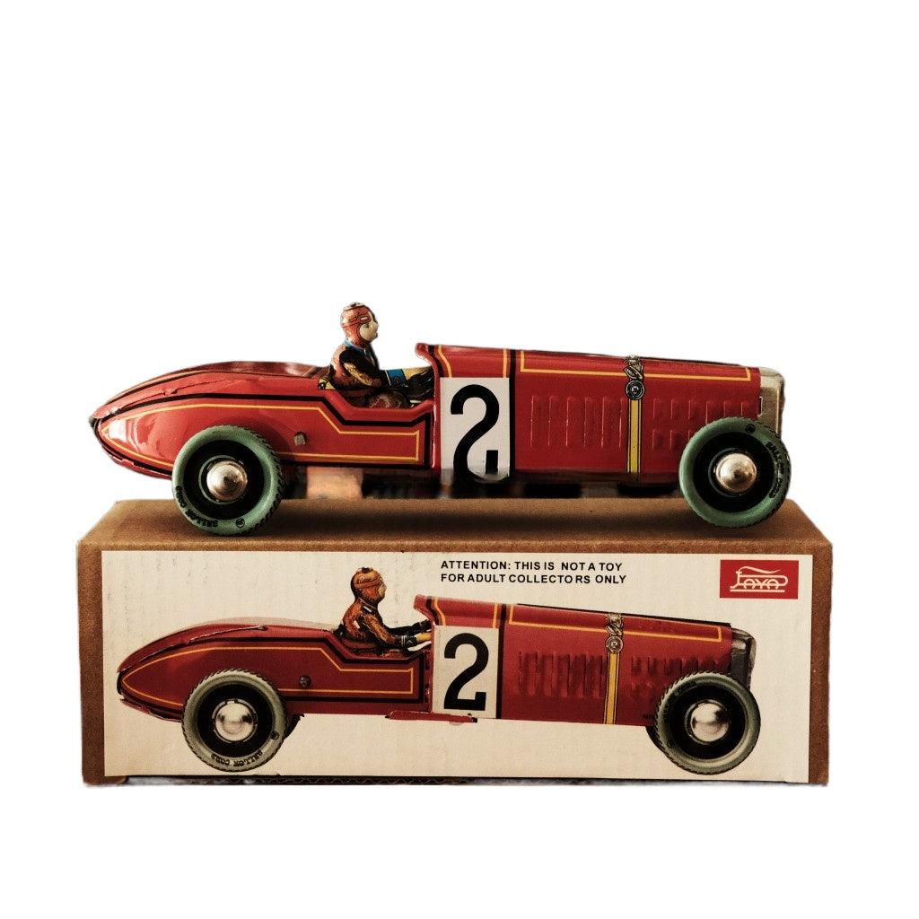 Spanish vintage tin wind-up car – nostalgic gift for gamer boyfriend